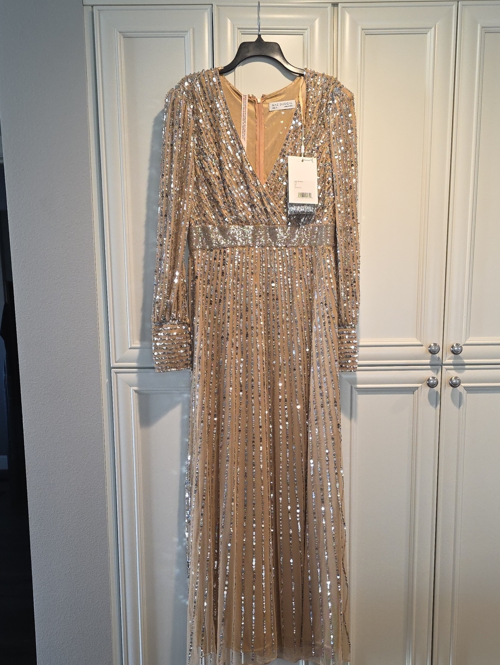 NWT MAC DUGGAL | $598 Long Sleeve Sequin Formal Gown - Picture 6 of 11